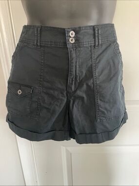 Time and Tru Black Women's Casual Roll-Hem Shorts